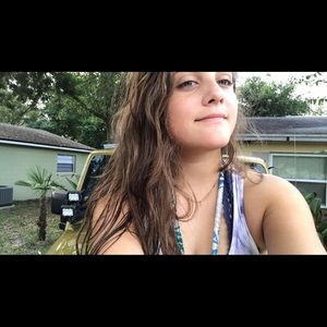 Meet your Posher, Isabel